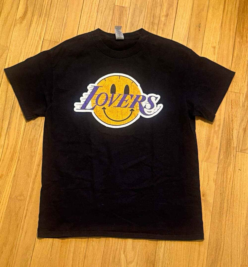 Los Angeles Lakers Lovers Smiley Face Graphic T-Shirt Black Medium Streetwear